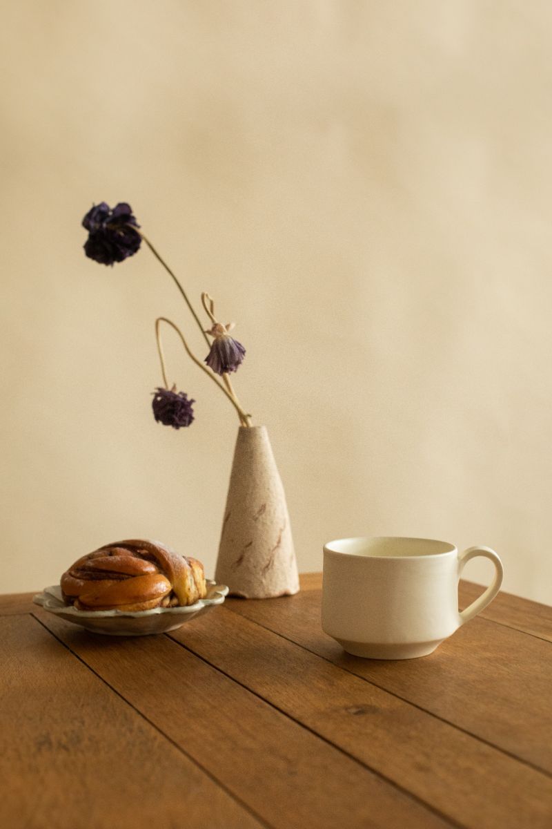 Rustic Curtain Flower Vase - Image 3