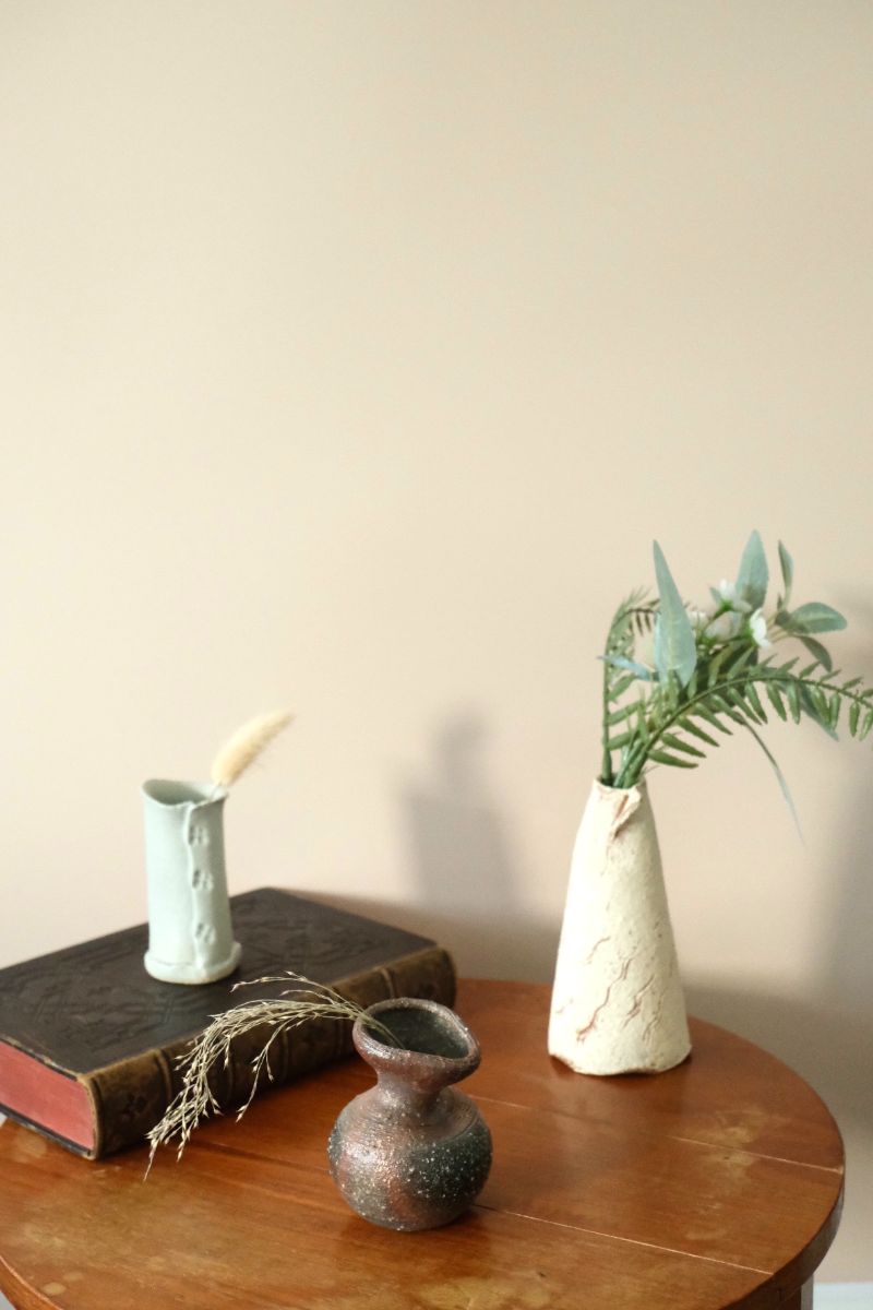 Rustic Curtain Flower Vase - Image 5