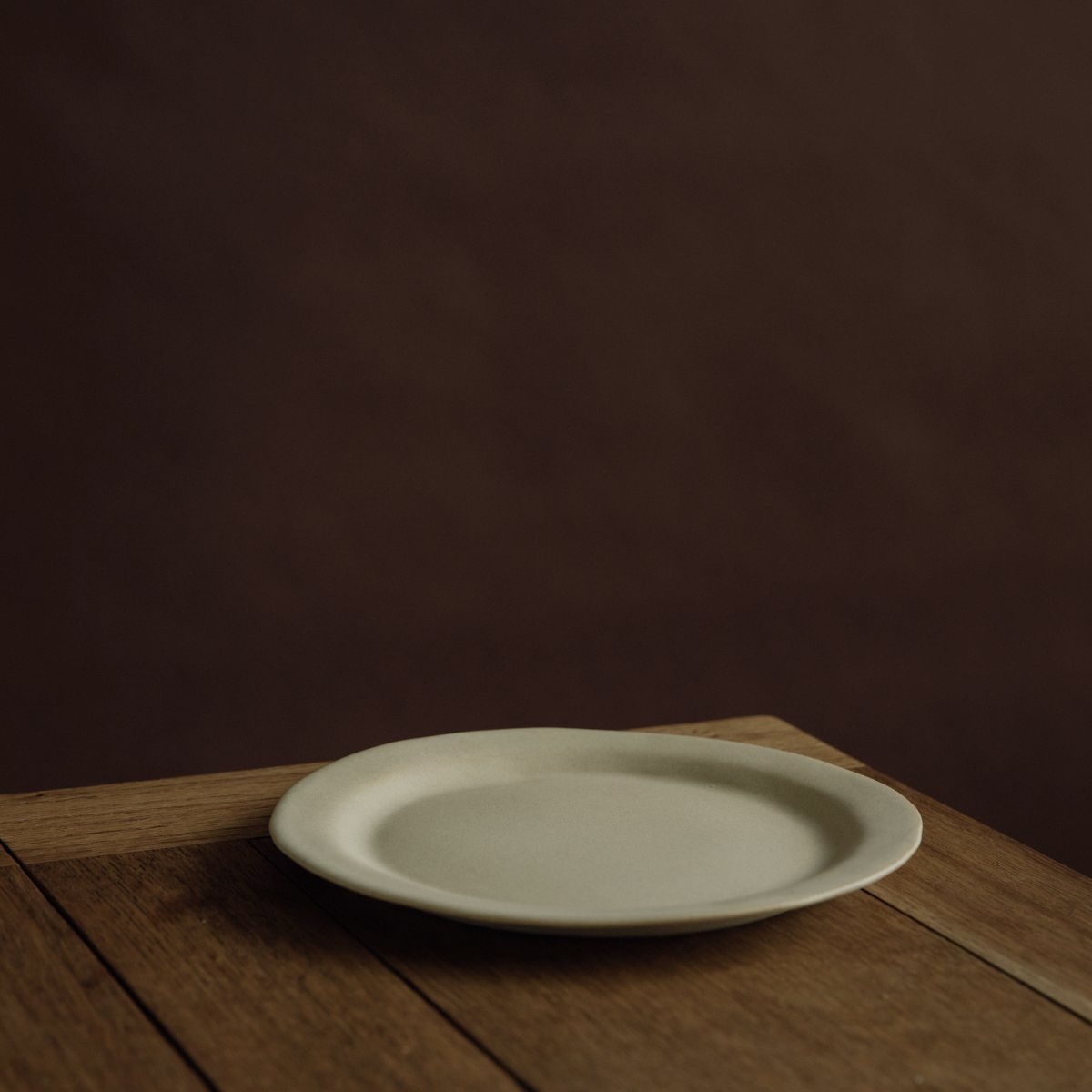 Yukina Omori Flat plate (Light Beige / Dark Beige) - Image 3