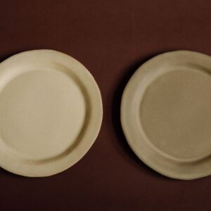 Yukina Omori Flat plate (Light Beige / Dark Beige)